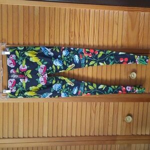 Legging Army NWT Sublimation Series Floral Print Leggings One Size 3-9